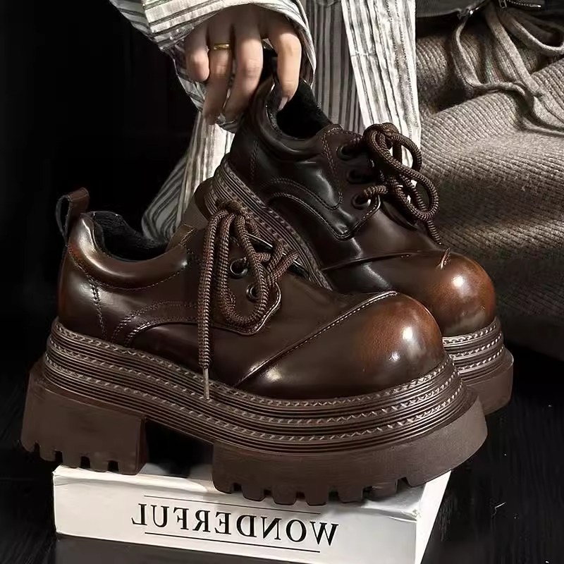 Leather Shoe Polish - حذاء بدون كعب على الطراز البريطاني